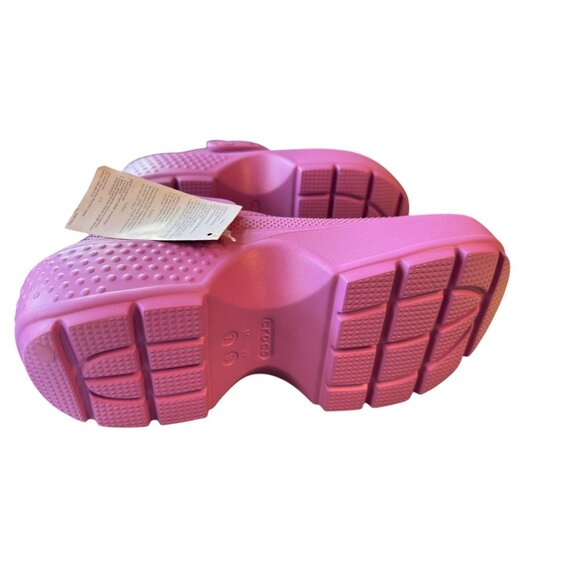 Crocs Classic Platform Clog Sandals Pink Size 7 M / 9 W Lightweight Slip-On Shoe - Picture 2 of 9
